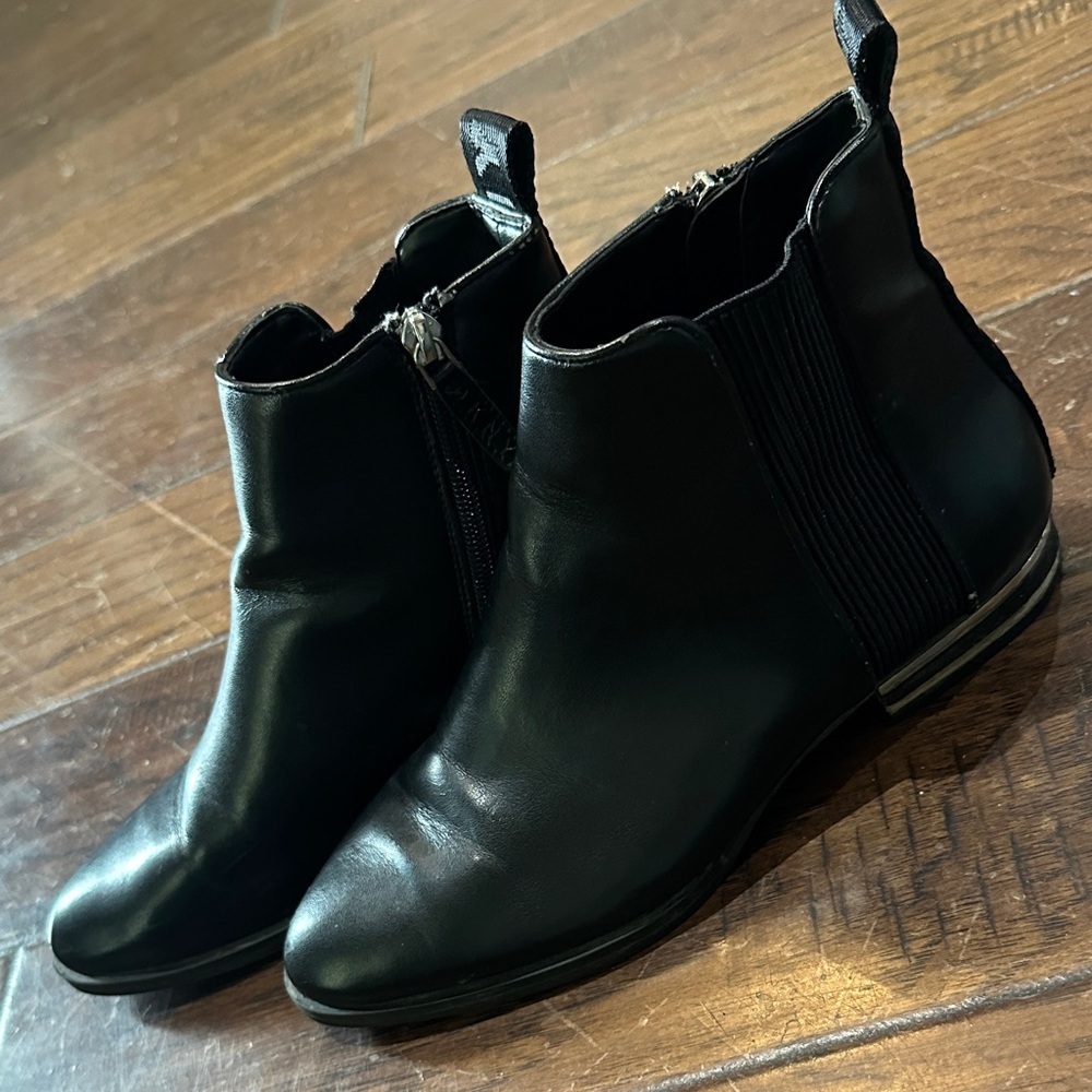 DKNY Black Ankle Boots‎